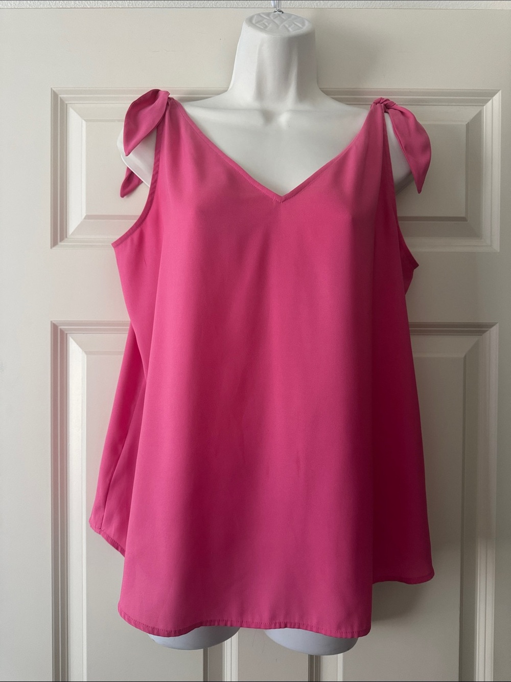 Ann Taylor Women’s Tie-Shoulder V-Neck Tank Top - Hot Pink - size L